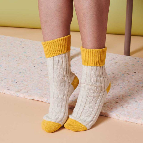 Women's Cashmere Socks oastmeal lifestyle