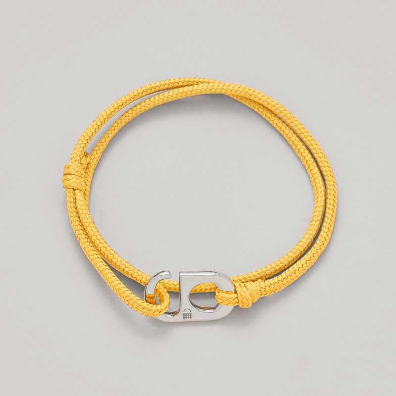 NWOT 4OCEAN Signature Unisex Beaded Bracelet | Beaded bracelets, 4ocean,  Bracelets