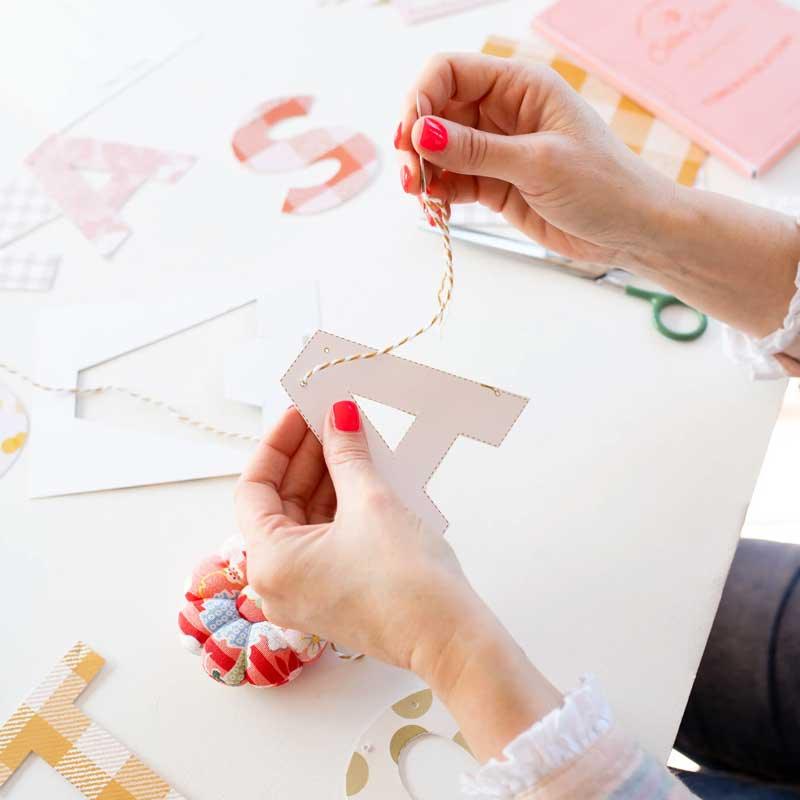 Cut Out Garland Kit (Congratulations) - Postboxed